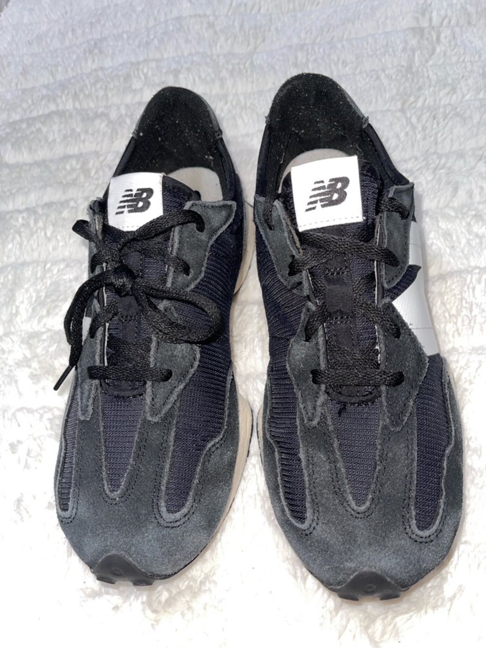 New Balance 327